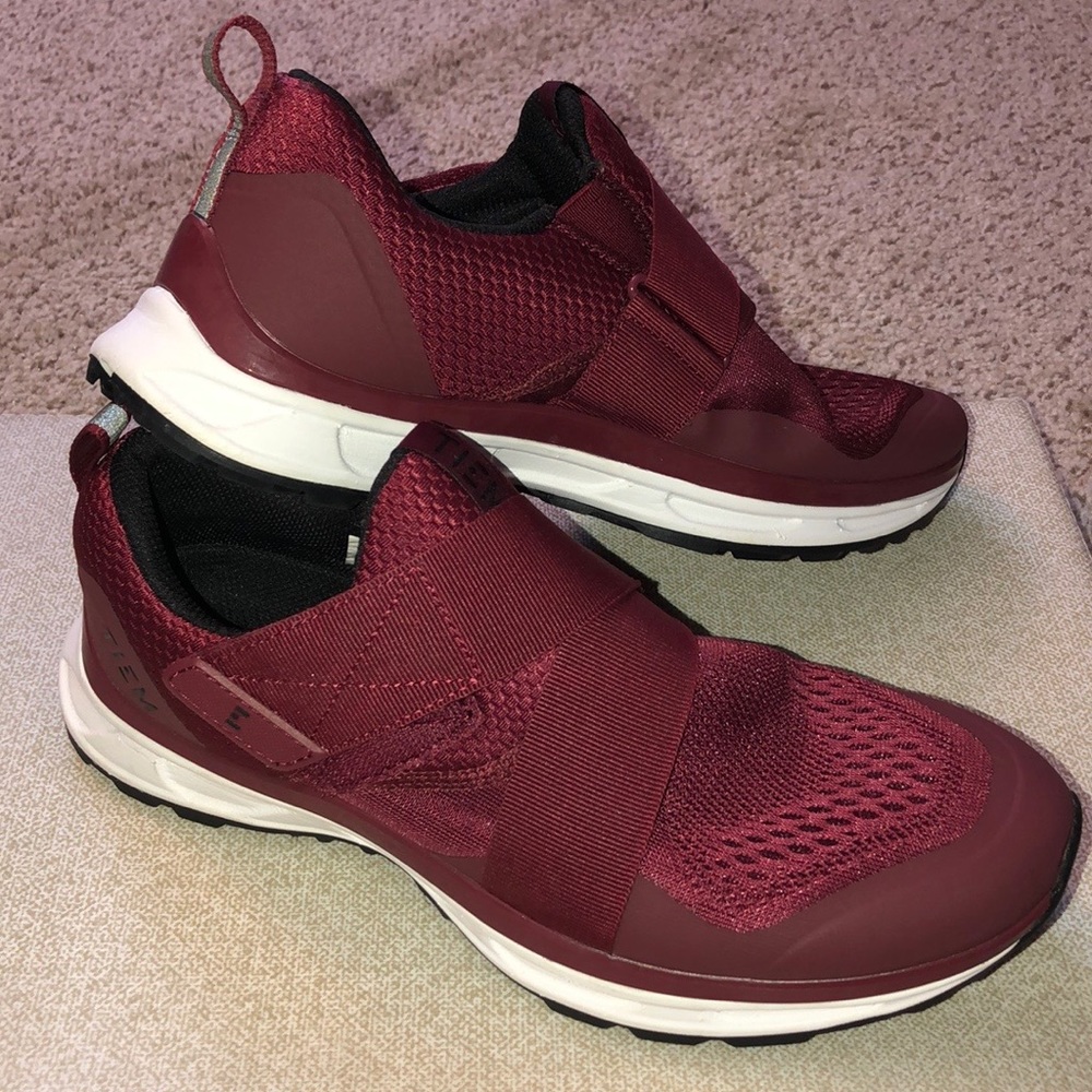 TIEM Cycling Shoes w/ SPD Clips Great for Cyclebar